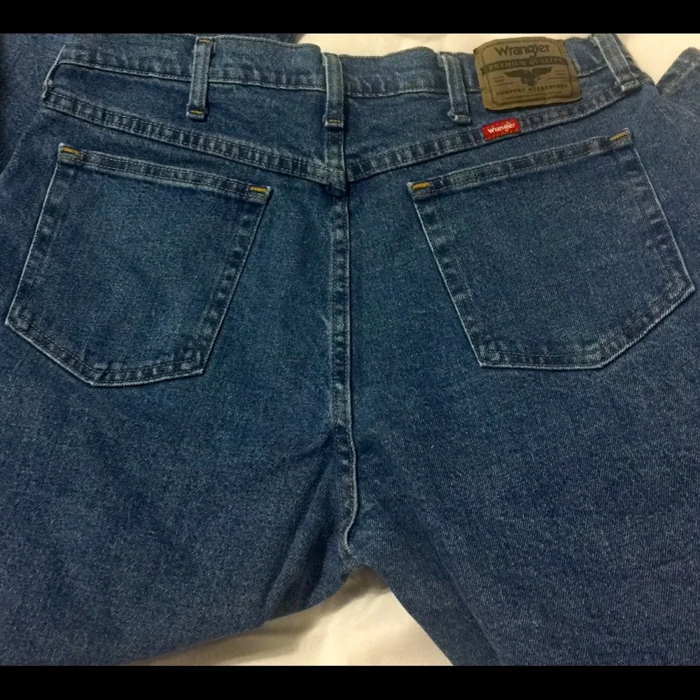 Wrangler - Picture 4 of 4